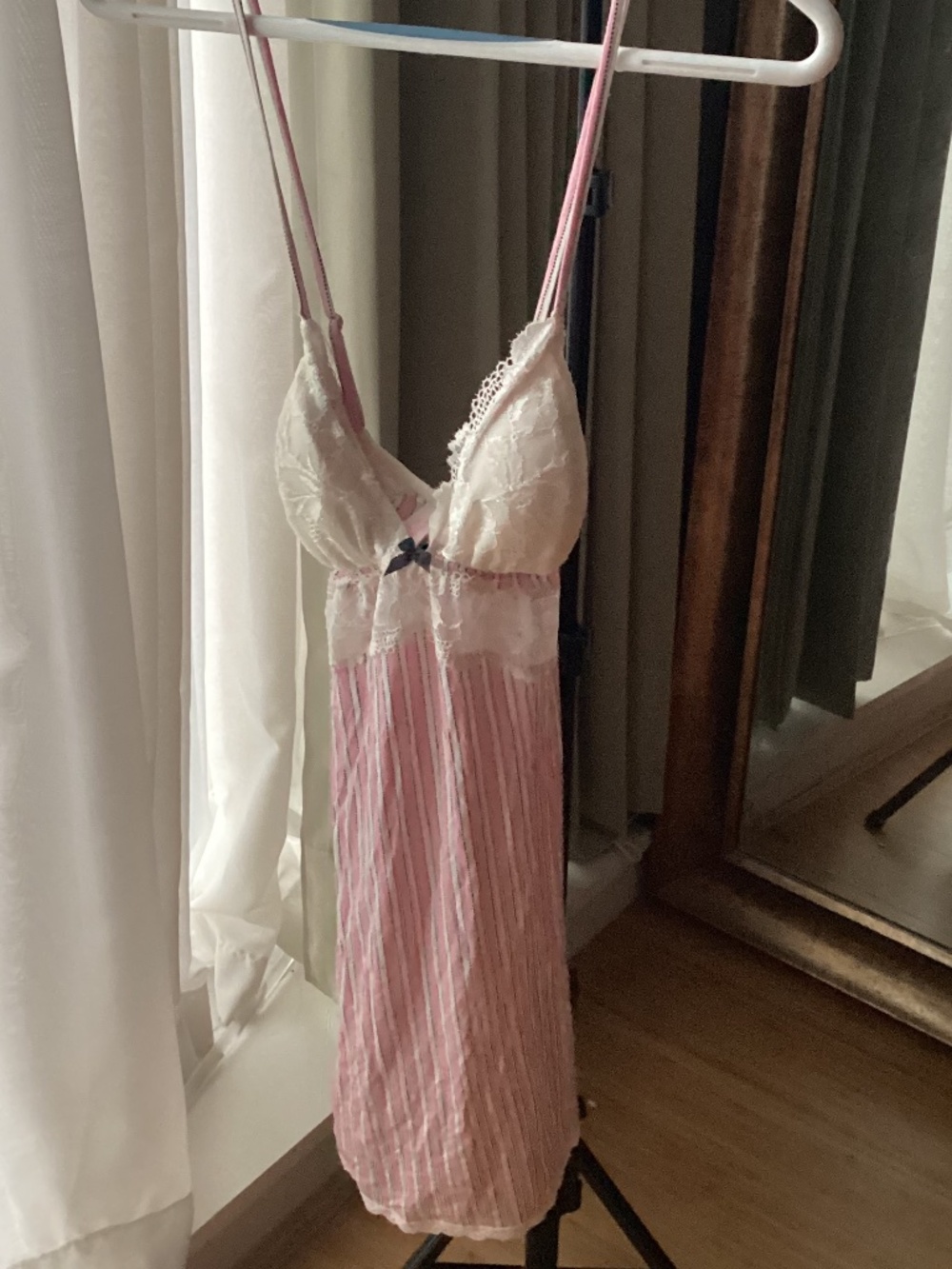 NWOT Victoria’s Secret Night Gown S/P Pink/White
